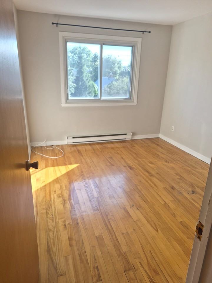 265 Rue Saint-Sylvestre #7 - Photo 5 of 12