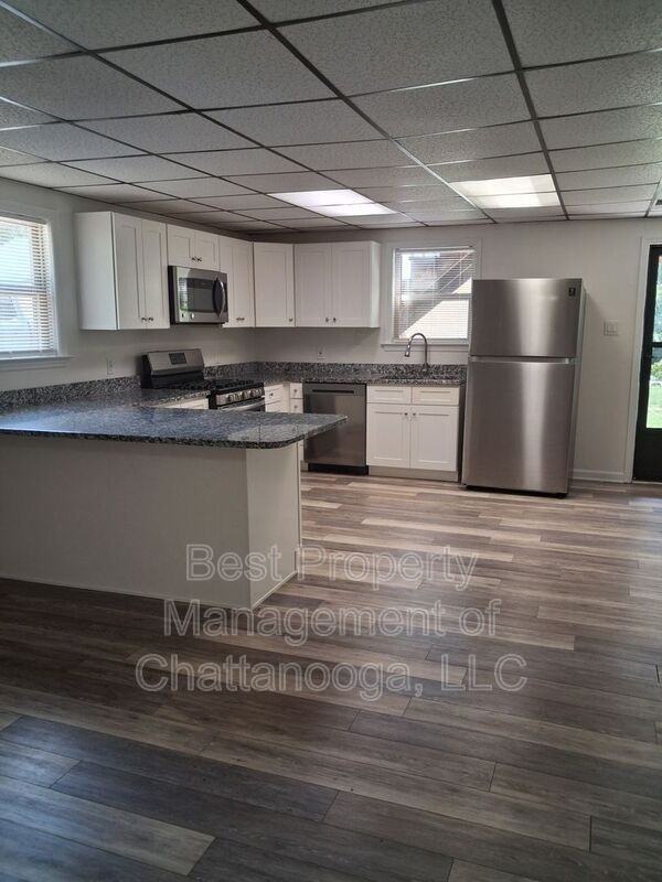 8781 Damron Pl