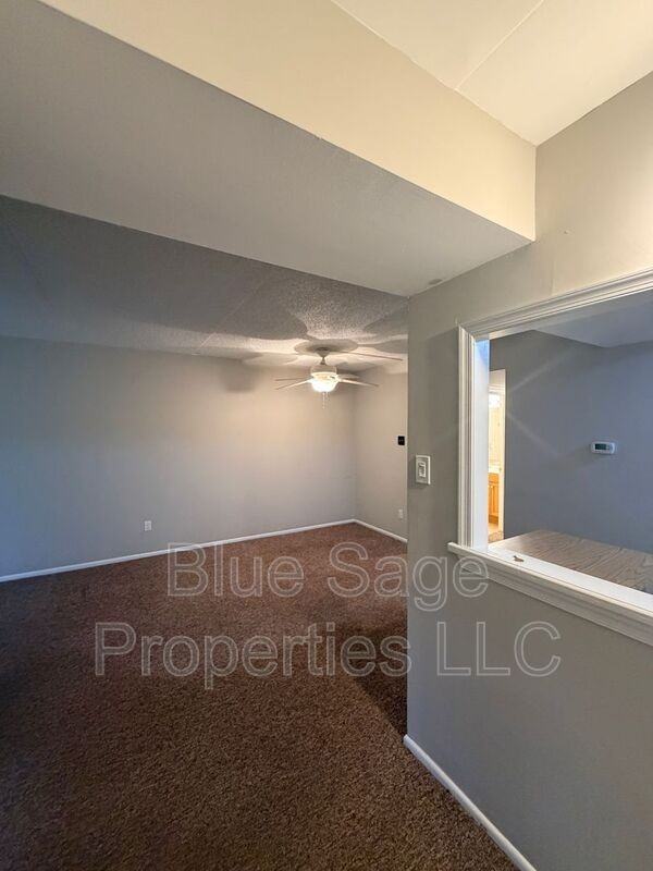 768 Putnam Blvd - Photo 2 of 22