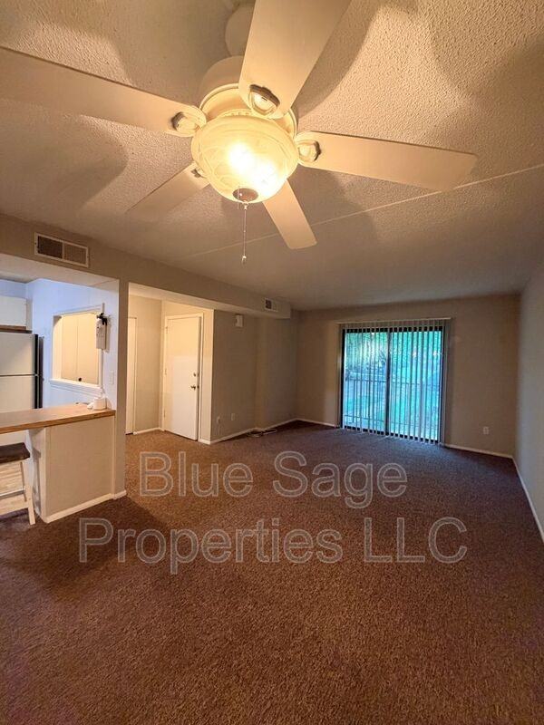 768 Putnam Blvd - Photo 5 of 22