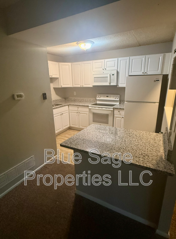 768 Putnam Blvd - Photo 7 of 22