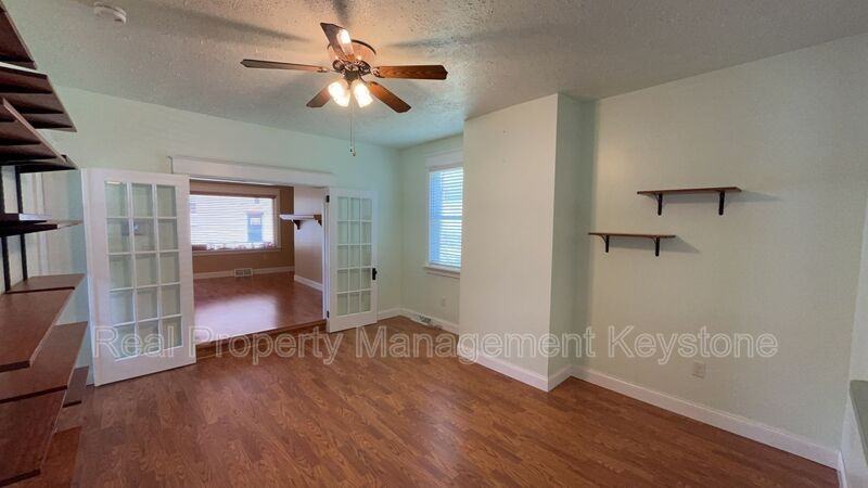 1271 Lewis St - Photo 6 of 28