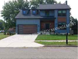 featured image of 1034 Arlington Ave