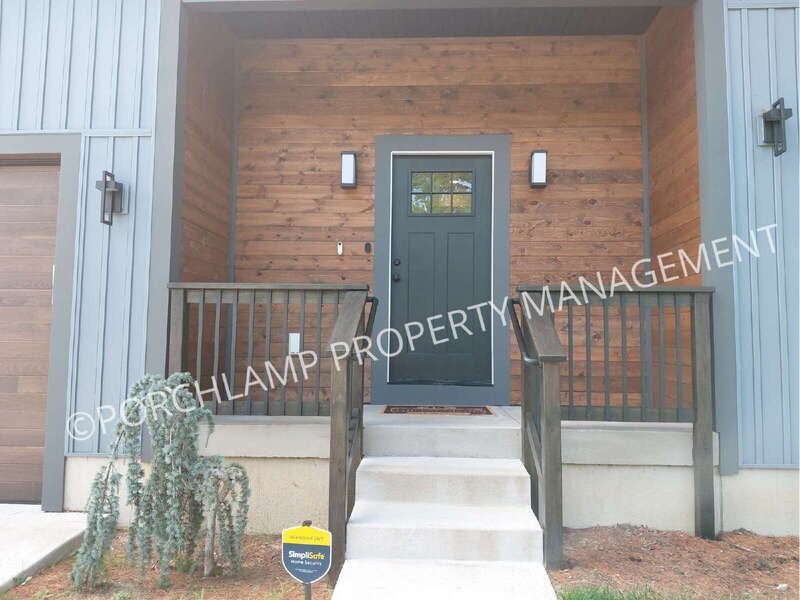 1034 Arlington Ave - Photo 3 of 37