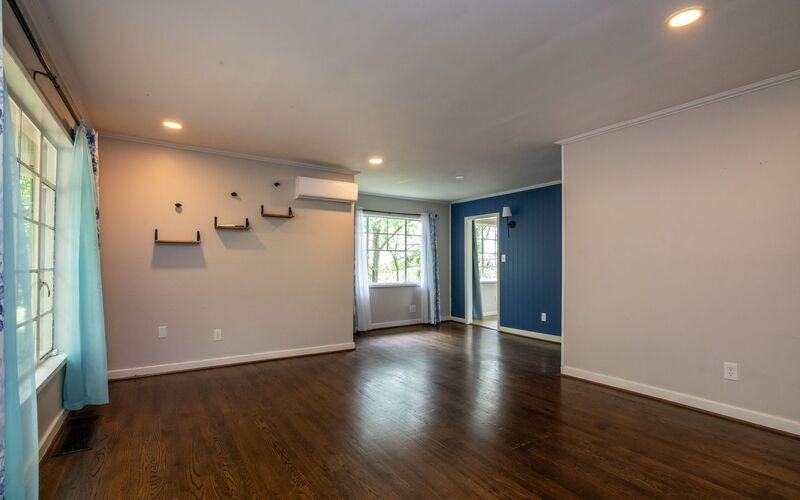 600 22nd Ave S - Photo 4 of 27