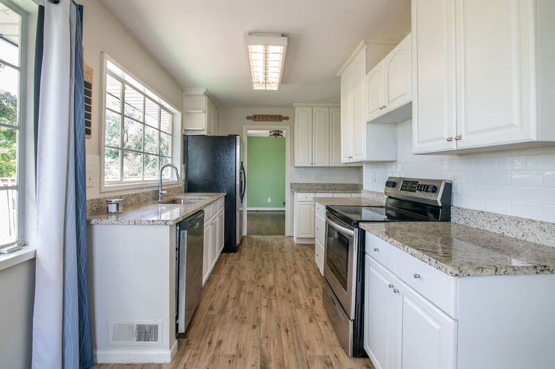 600 22nd Ave S - Photo 6 of 27