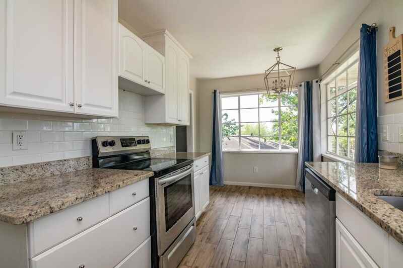 600 22nd Ave S - Photo 7 of 27
