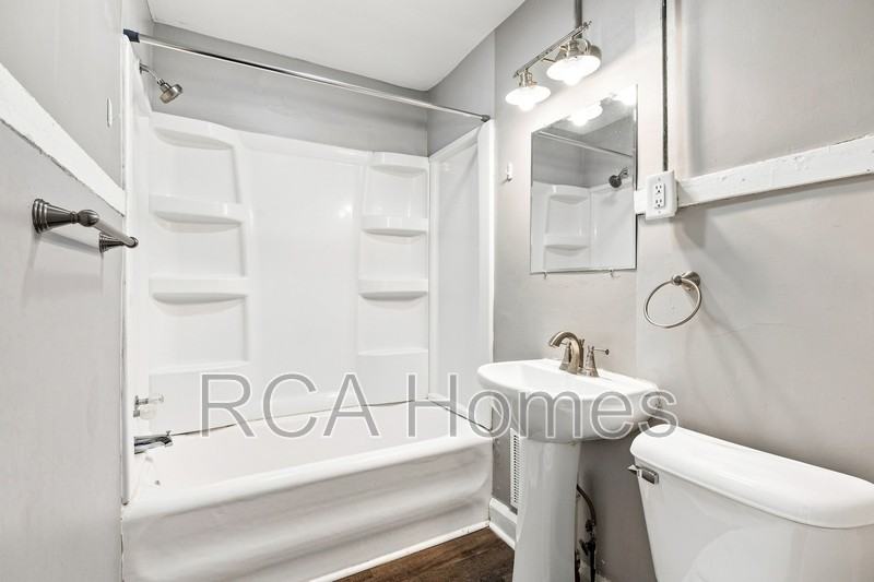 3618 Salem St - Photo 6 of 9