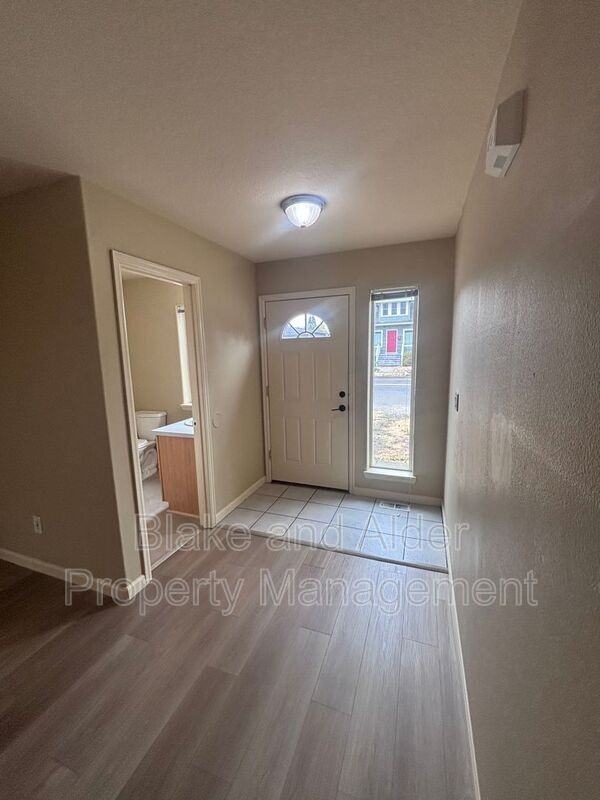 7012 Se 72nd Ave - Photo 2 of 28