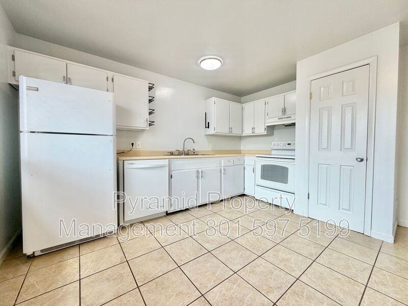 7685 Sw - Photo 4 of 19
