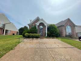 featured image of 1490 Estacada Way