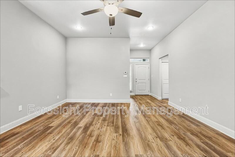 2816 Orchid Dr - Photo 2 of 22