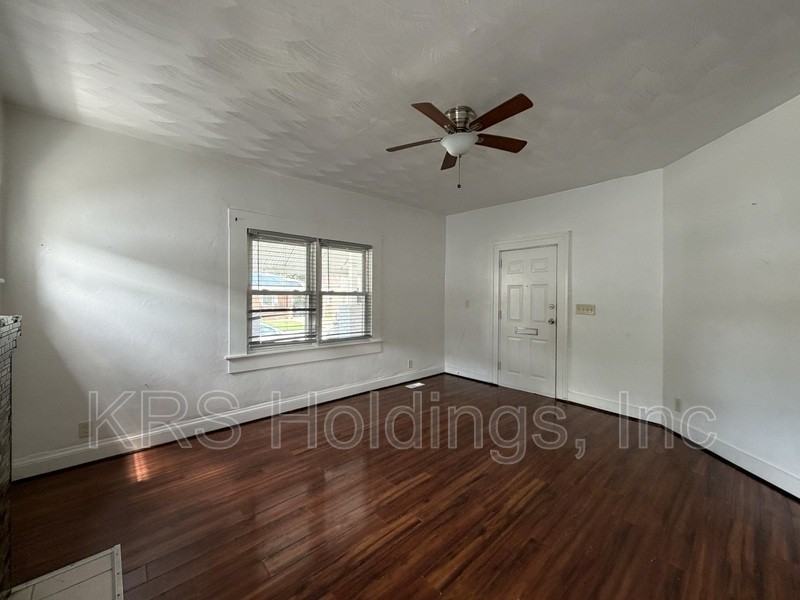 1025 Baltimore St #A - Photo 2 of 8