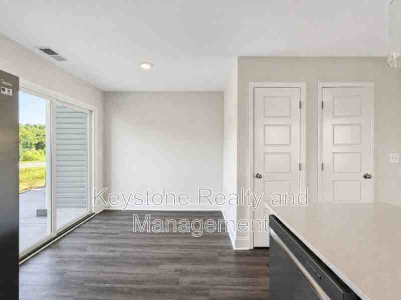 1207 W Woodland Valley Ln - Photo 4 of 13