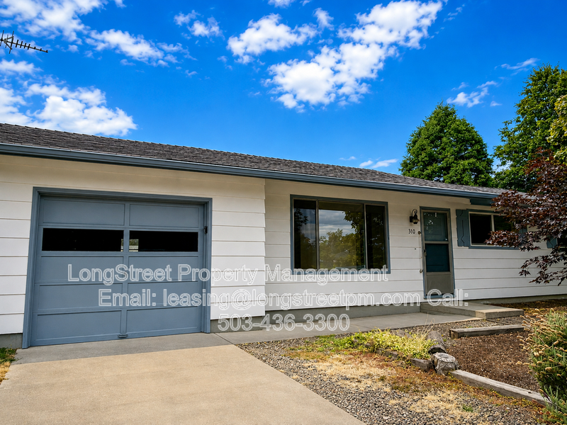 310 Ne Cambridge Cir - Photo 2 of 30