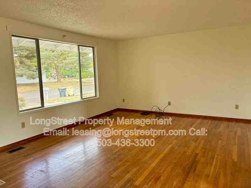 310 Ne Cambridge Cir - Photo 6 of 30