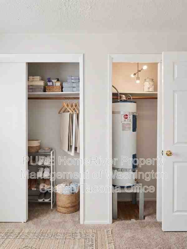 11212 Bridgeport Way Sw #7 - Photo 6 of 6