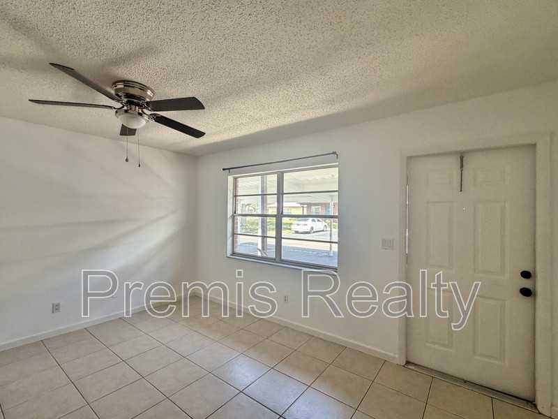 24862 U.S. - Photo 4 of 9