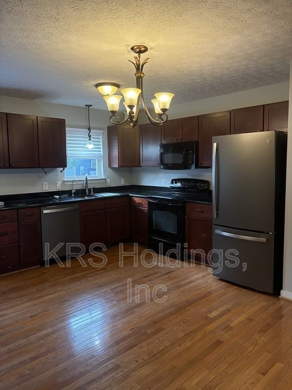 1234 Poets Ct - Photo 6 of 21