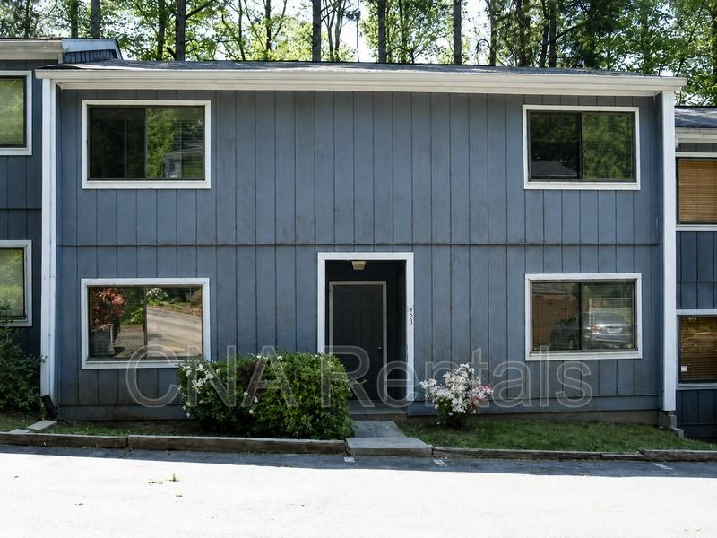 949 Pine Oak Trl