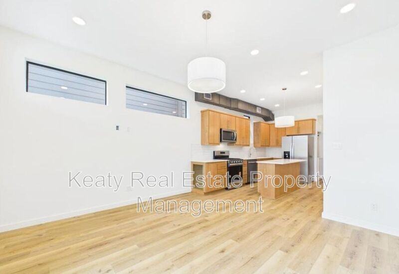 201 1120S Washington Street #201 - Photo 6 of 19