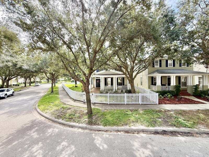 16221 Bridgewalk Dr - Photo 4 of 50