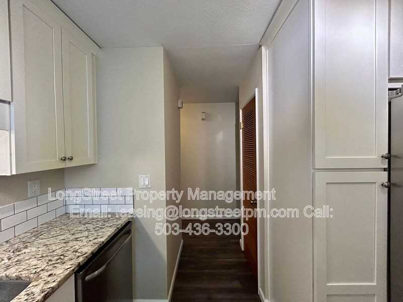 16764 Se Market St - Photo 6 of 42