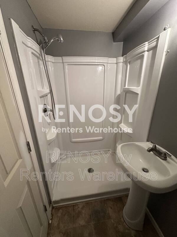 22 King Richard Ct - Photo 6 of 14