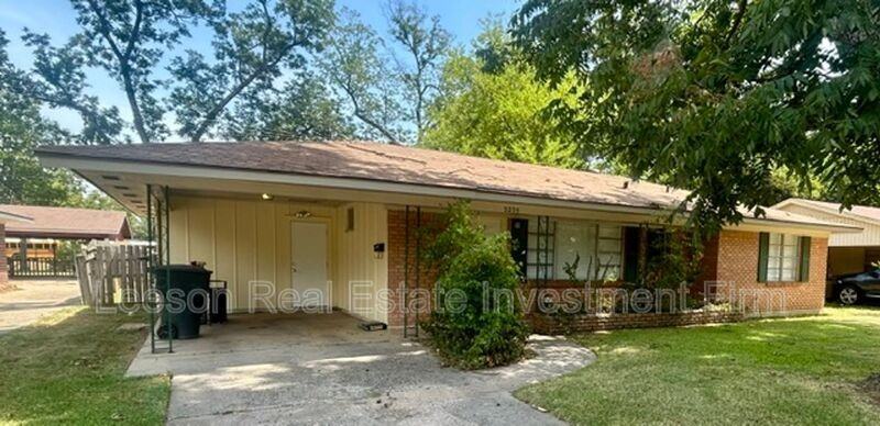 3235 Caroline Dr - Photo 2 of 26