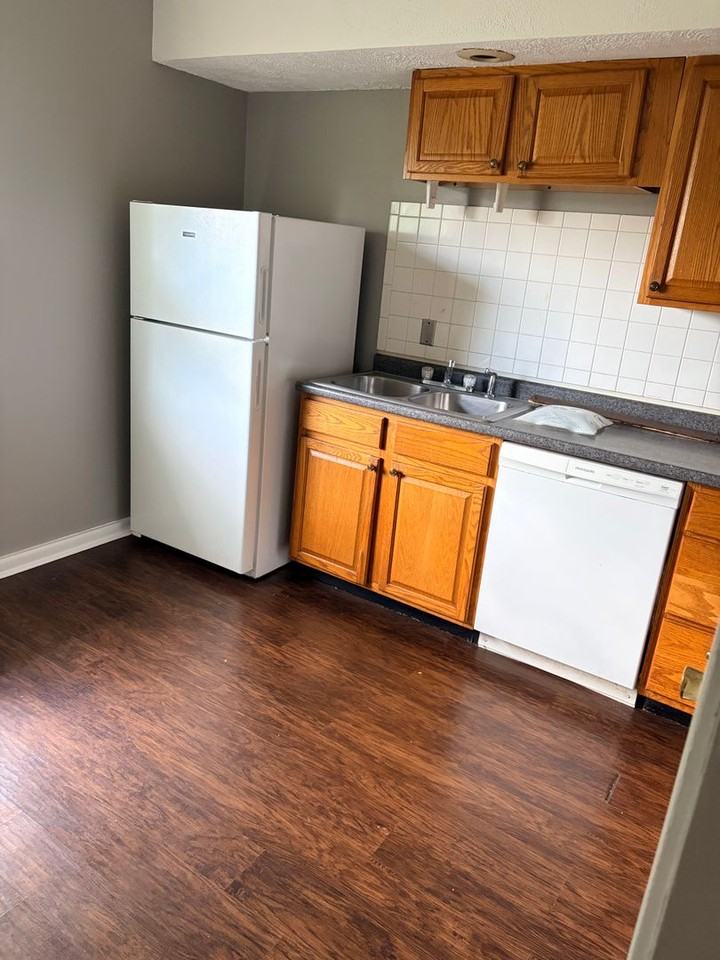 1636-1642 E Moffett - Photo 5 of 12