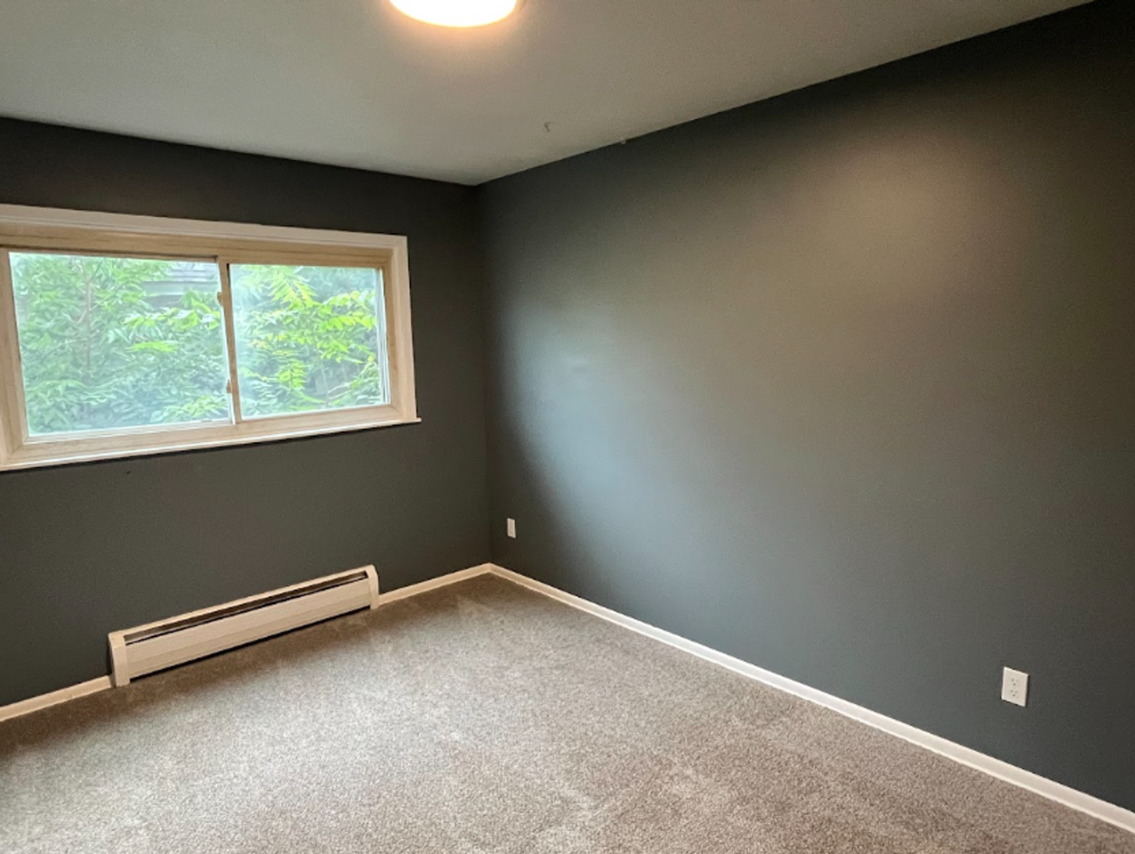 1421 44th Ave N - Photo 6 of 8