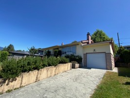 featured image of 4152 Highland Boulevard
