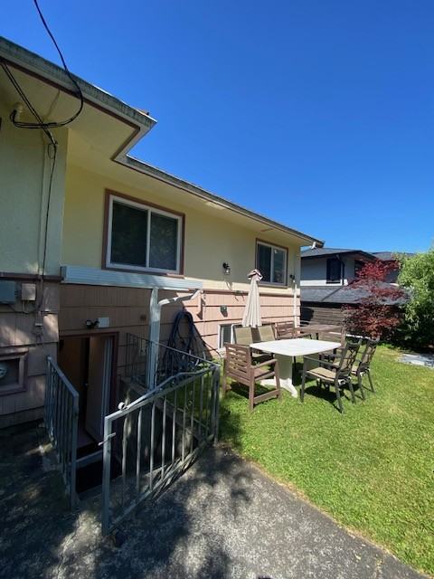 4152 Highland Boulevard - Photo 2 of 20