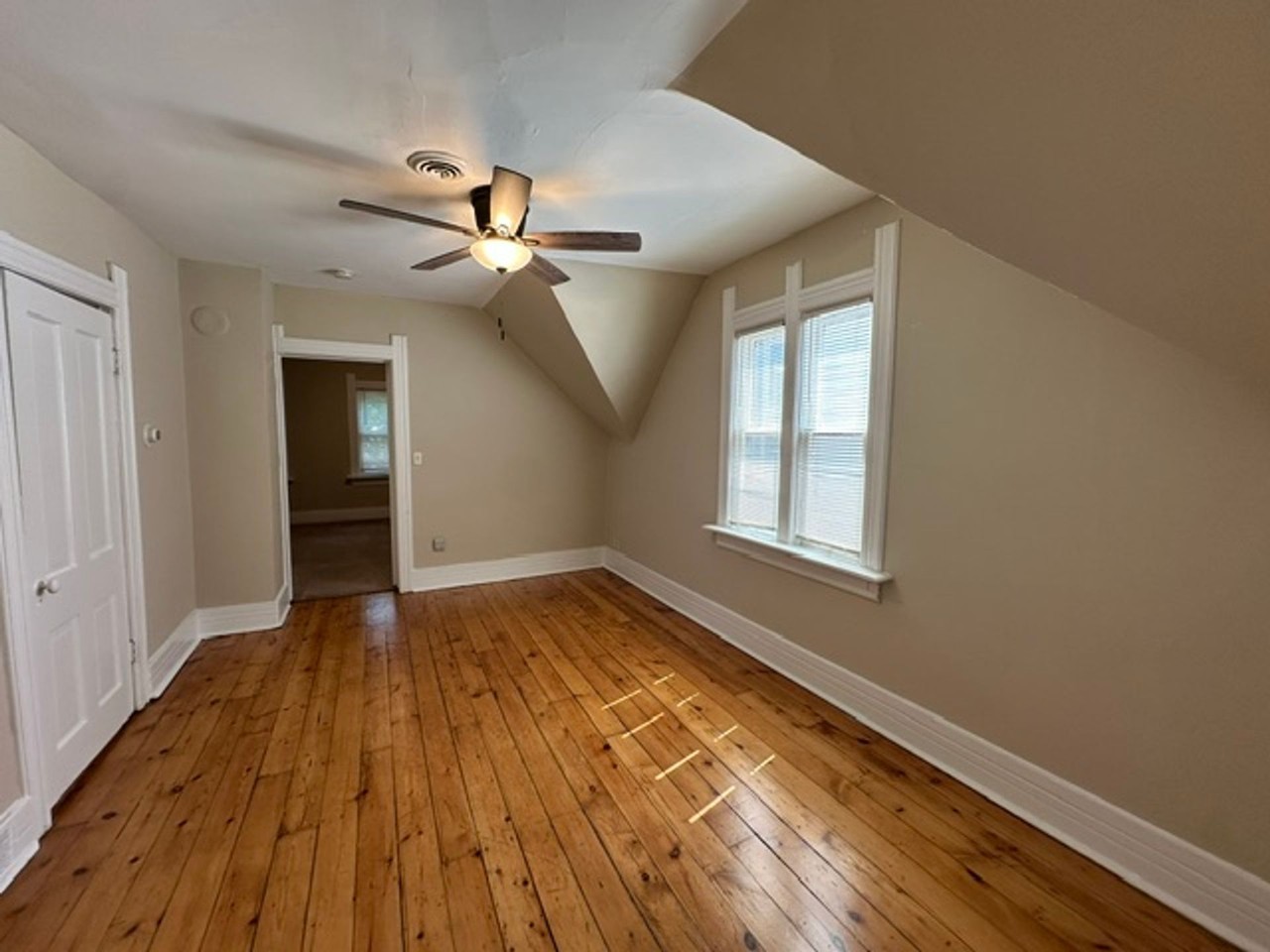 Upper East Side 2BR Flats – Near Riverside Park - Photo 3 of 12