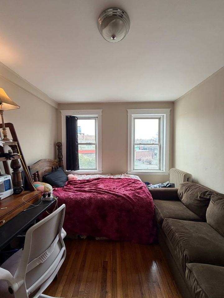 1197 Commonwealth Ave - Photo 2 of 11