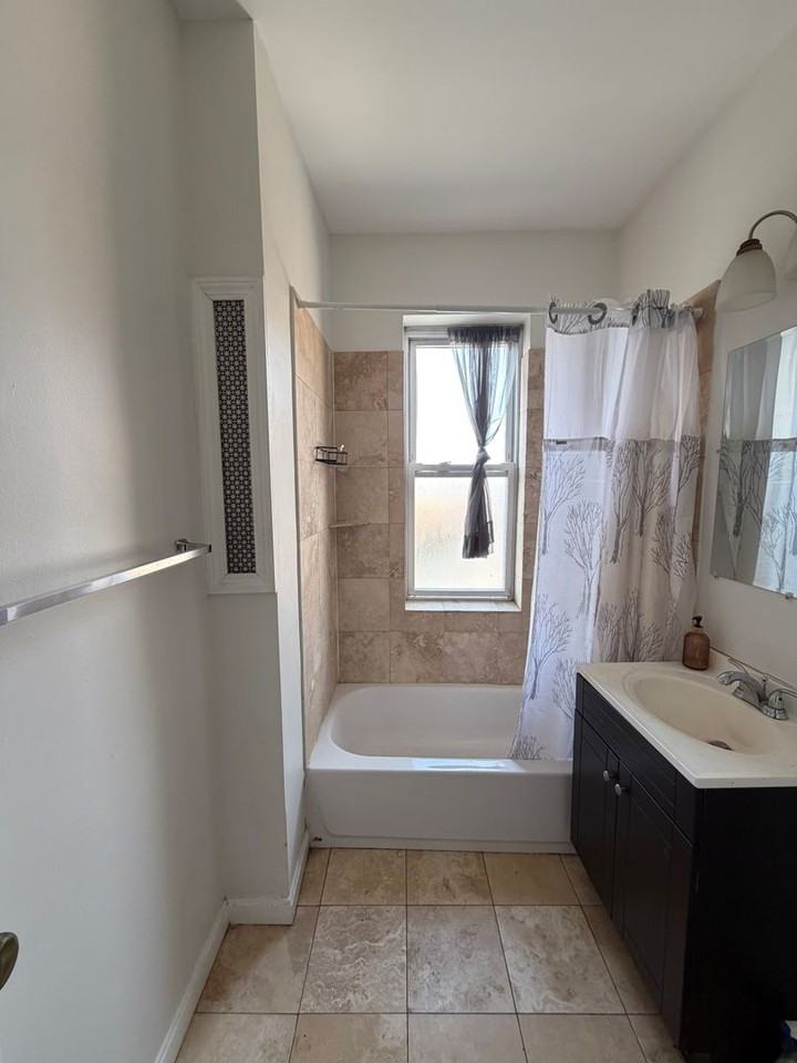 1197 Commonwealth Ave - Photo 4 of 11