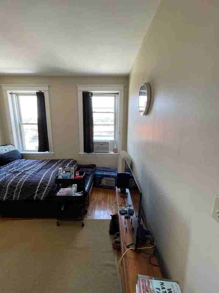 1197 Commonwealth Ave - Photo 6 of 11