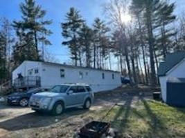 featured image of 889 Elm St