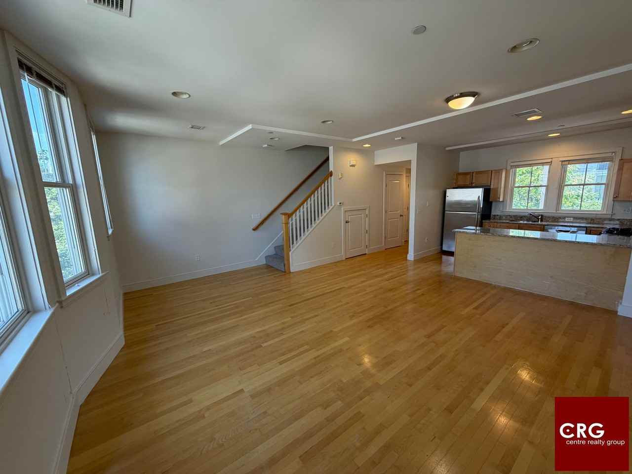 109 2nd St - Photo 3 of 13