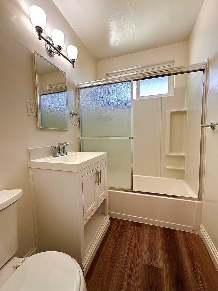 2065 255th Street West #11 - Photo 5 of 21