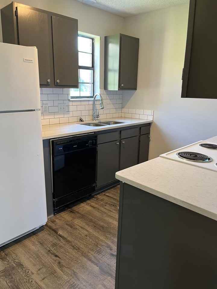 Cullman Village Apartments - Photo 2 of 12