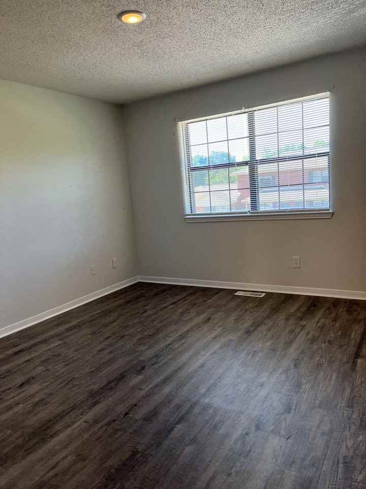 Cullman Village Apartments - Photo 7 of 12