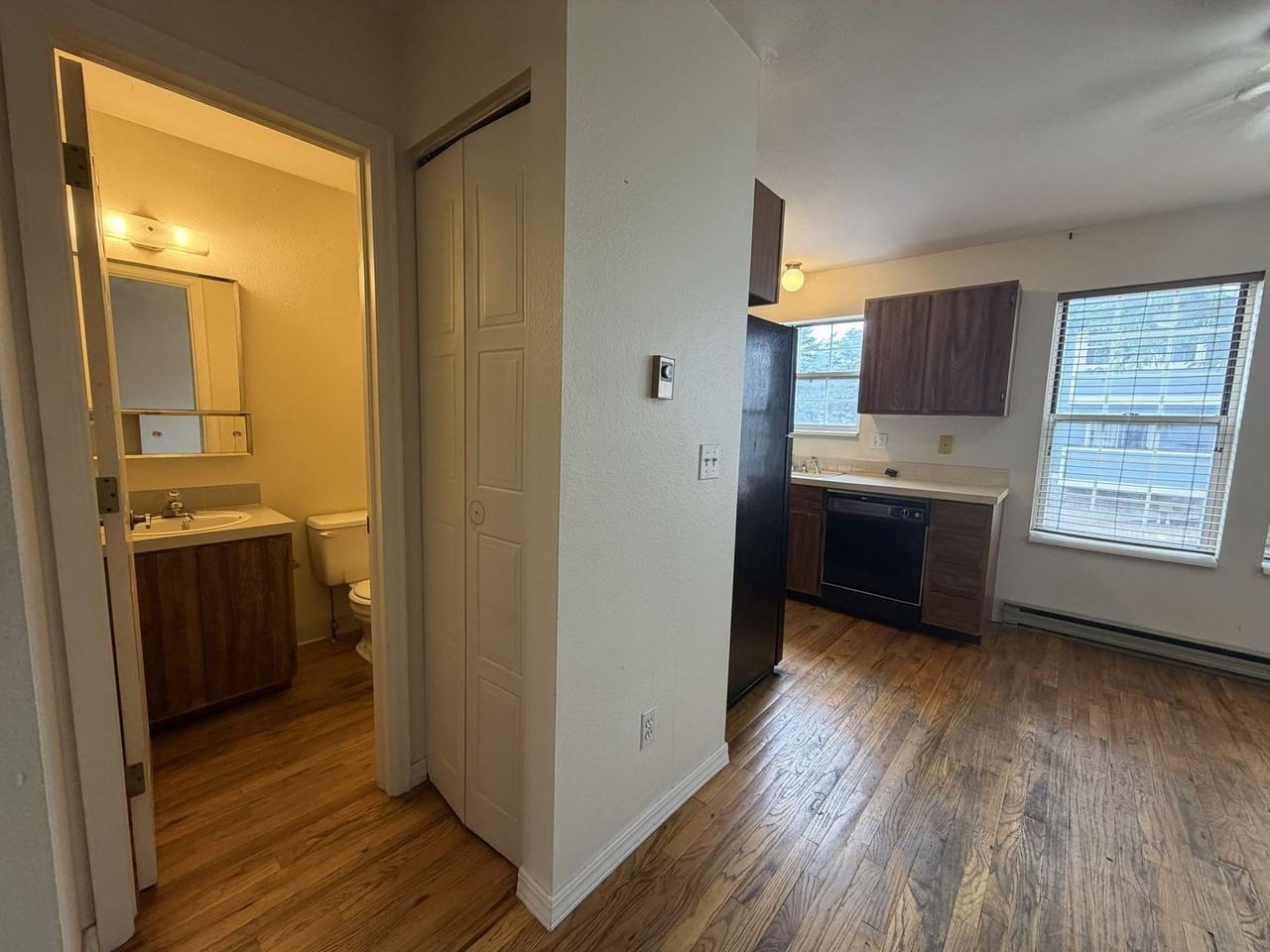3200 Azalea Dr Apt F3 - Photo 5 of 13