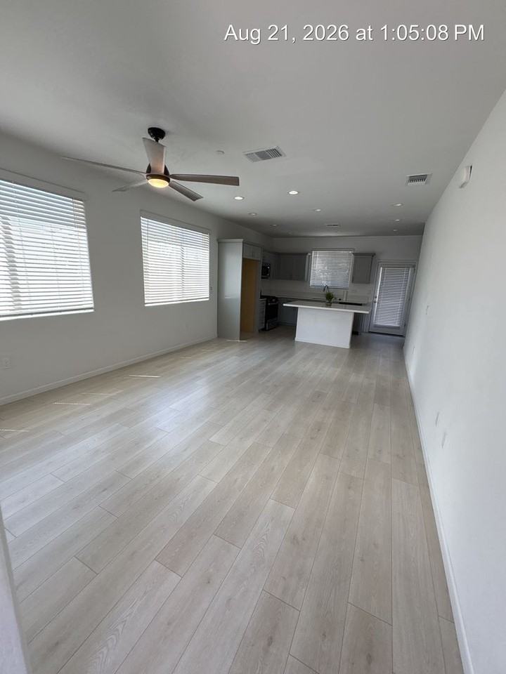 3049 N Dudley St - Photo 2 of 23