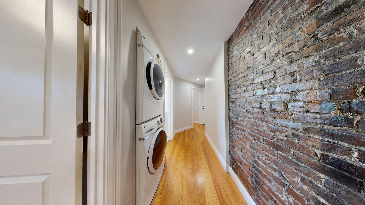 151 Meridian St #2 - Photo 6 of 27