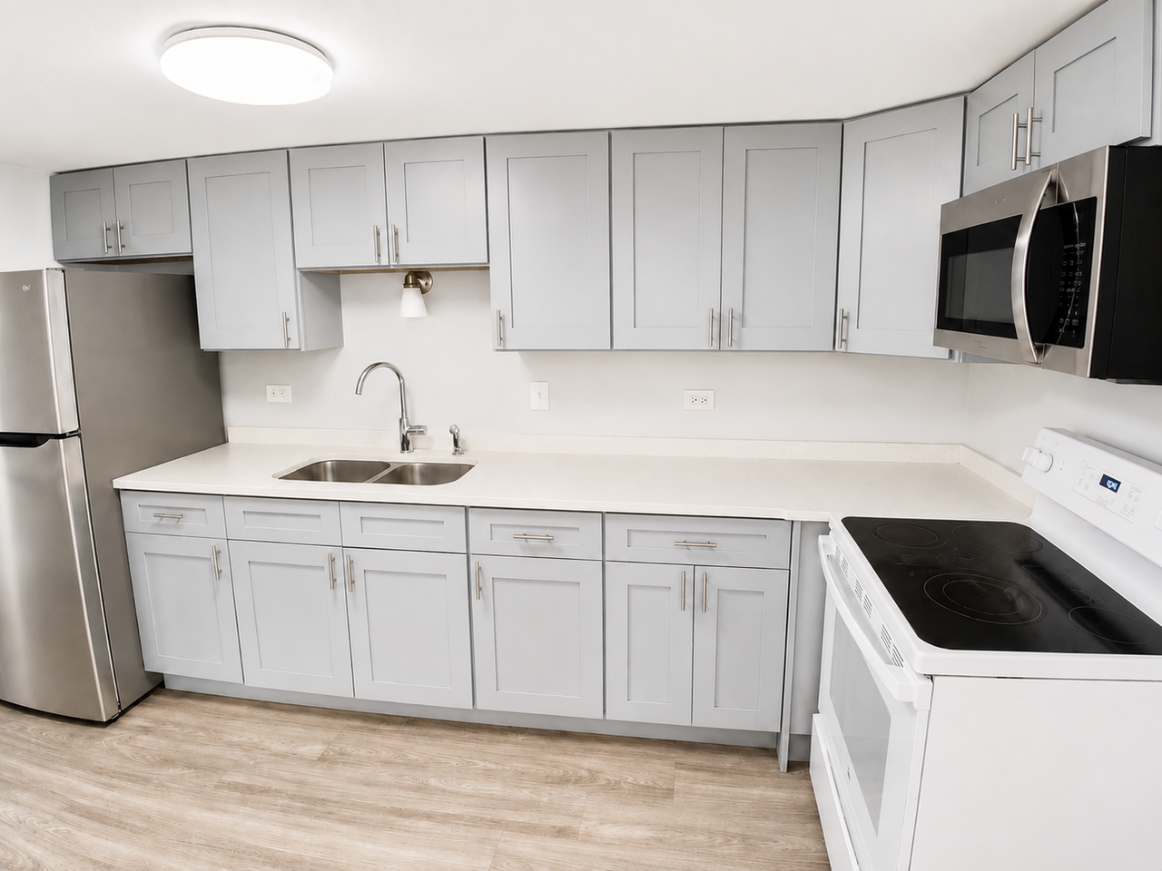 Comfortable Apartment Living in Summit, IL - Photo 4 of 11