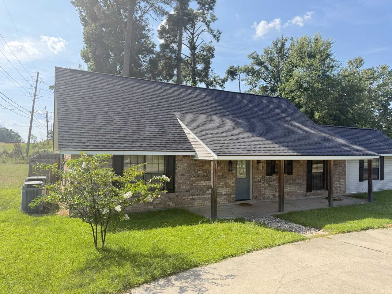 101 Greenbriar Dr - Photo 3 of 6