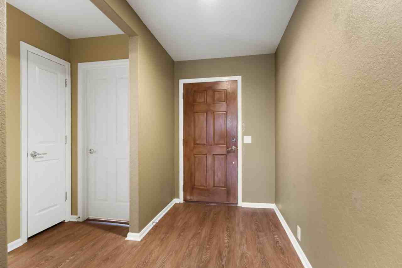 2610 Amethyst Dr - Photo 4 of 25