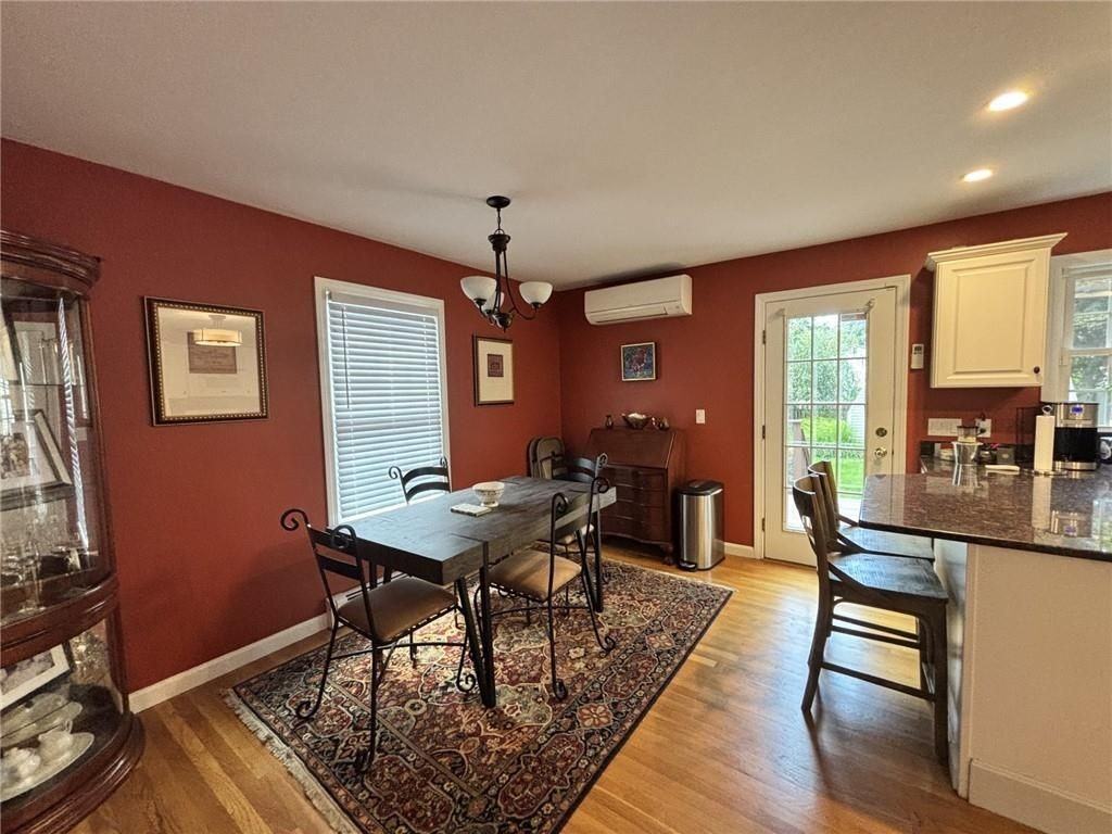 28 Fenner Ave - Photo 6 of 15