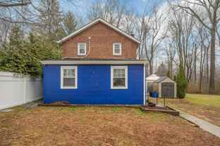 32 Glendale Ave - Photo 1 of 1